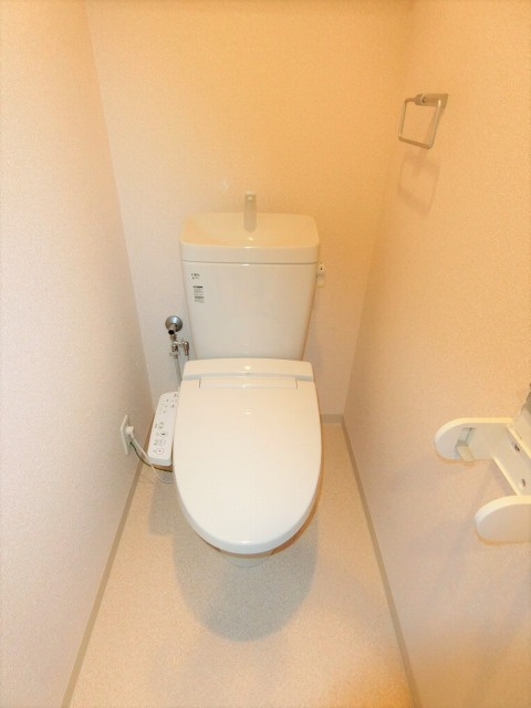 Luxe布施北Ⅰのトイレ