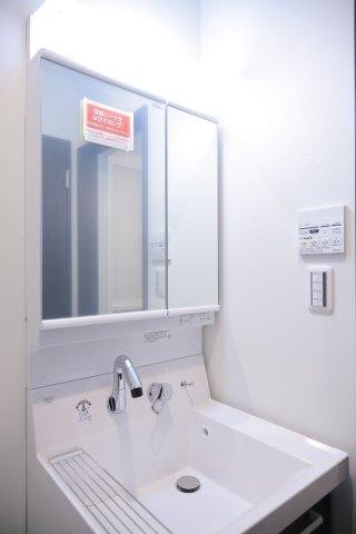 【洗面所】 | Patina箱崎宮前 | 忙しい朝には欠かせない洗面所です※写真は類似です