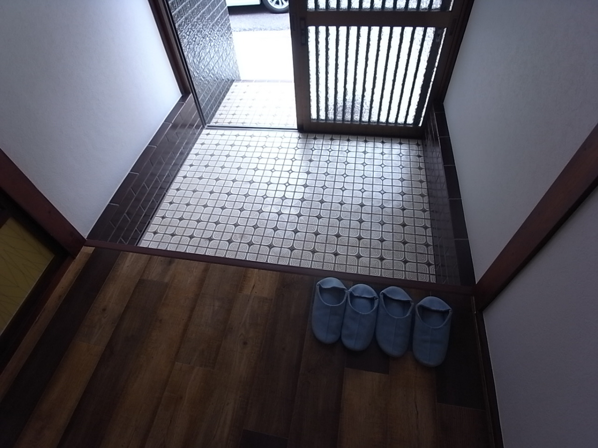 パントップ国松町の玄関