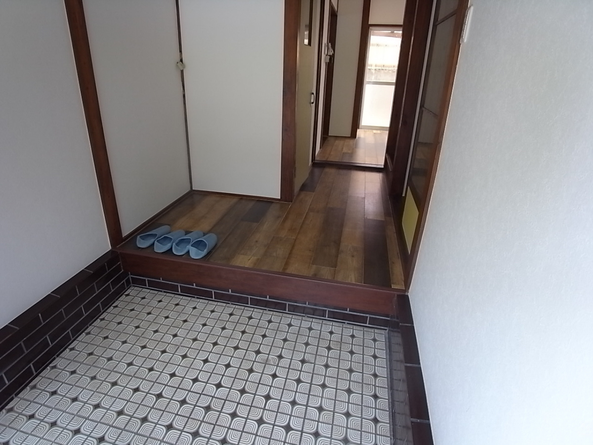 パントップ国松町の玄関