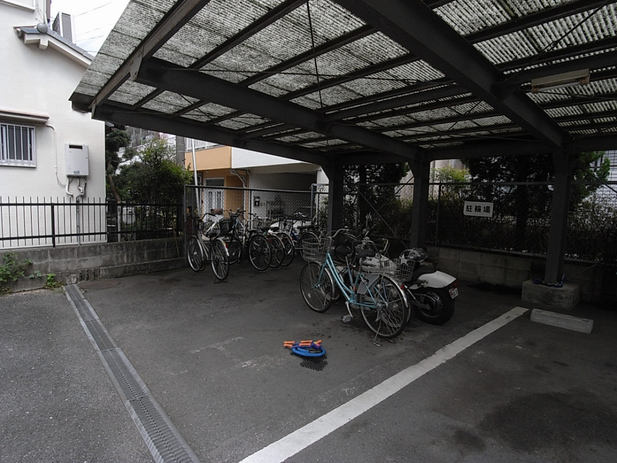 ファーストプラザⅠの駐車場