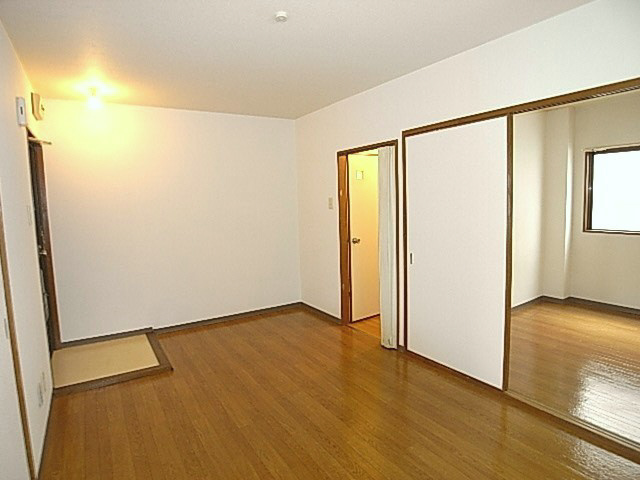 ファミール三井の玄関