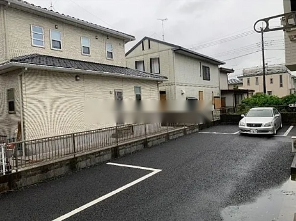 赤見台アネックスの駐車場