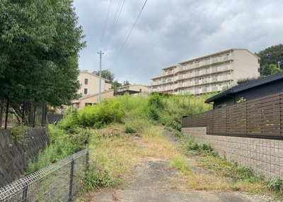 【前面道路含む現地写真】 | 愛名売地 | ハザードマップは自然災害による被害を予測し、その被害範囲を地図上で表したものです。近年特に災害が多くなっていますので、事前に調査すると安心できます。ハザードマップは国交省のホームページをご覧ください。