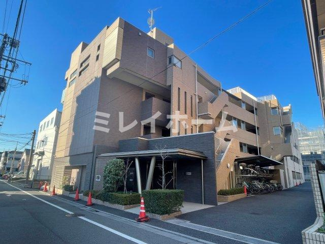 Ａｖａｎｃｅｒ　ｉ’ｌｌ　羽田の外観