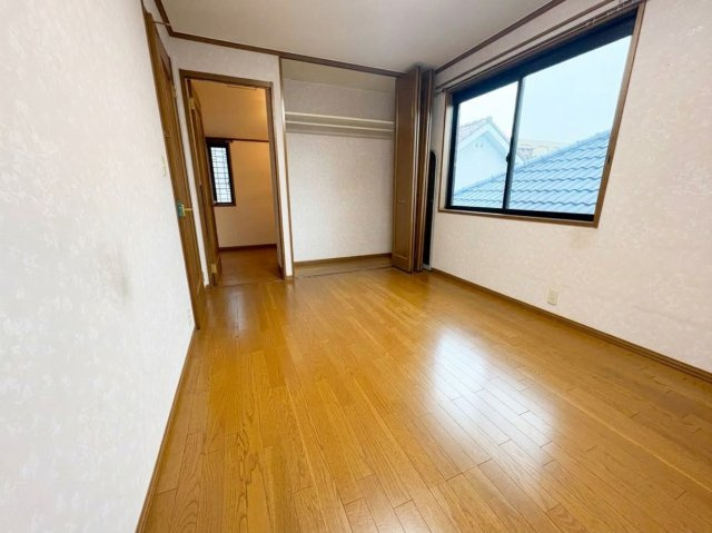 神戸市西区王塚台3丁目　戸建の洋室