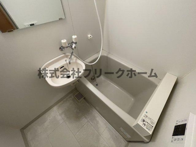 三鷹台マンションの浴室