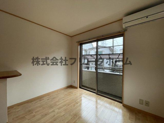 三鷹台マンションの居間・リビング
