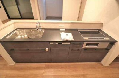 【キッチン】 | Ｆｏｒｅｓｔ　Ｖｉｌｌａ　Ｎｉｓｈｉ－Ｏｇｉｋｕｂｏ | システムキッチン。