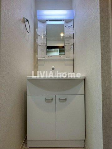 江戸川区松島３丁目のアパートの独立洗面台|実際の設備・内装は現況を優先とさせていただきます。