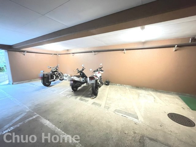 トーア平井マンションの駐車場|【バイク置き場】最新の空き状況や費用などの詳細は担当スタッフまでお問い合わせください。