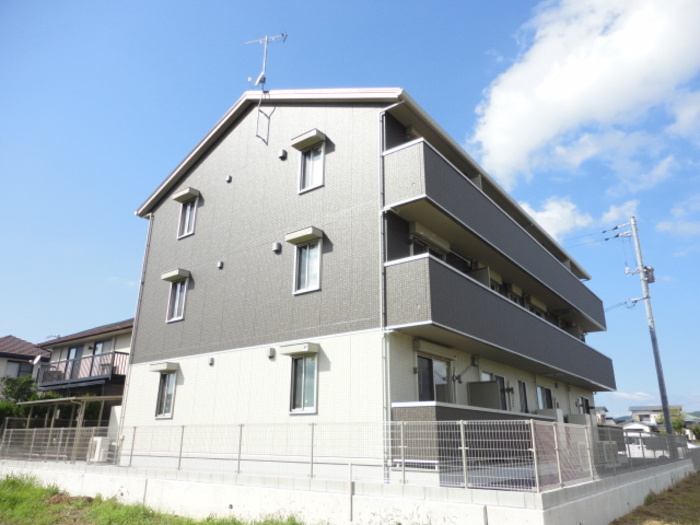 エーデルハイム厚南中央の外観