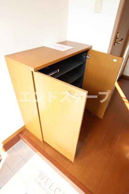 ラ・アムールの玄関|高崎、前橋のお部屋探しはエンドスケープまで！お客様の理想お聞かせ下さい♪