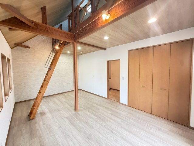 【洋室】 | 三島市長伏　中古戸建