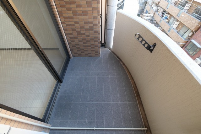 Luxe布施駅前のバルコニー