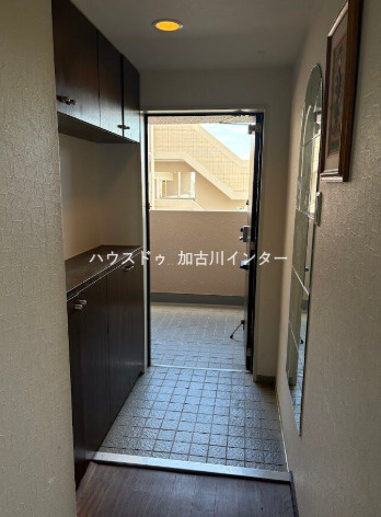 プレステージ東加古川の玄関