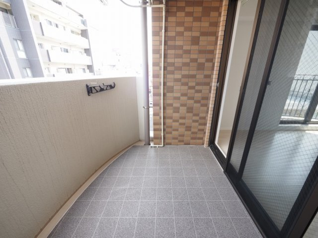 Luxe布施駅前のバルコニー