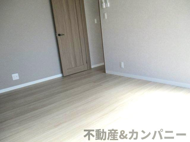吉藤２丁目の中古のおうちの洋室|落ち着いた色調の洋室です