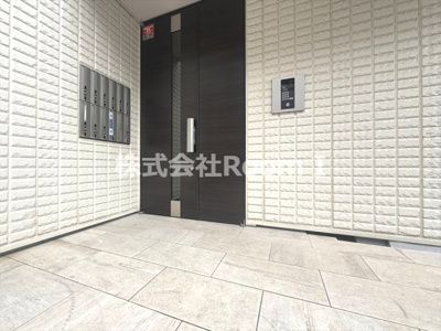 【エントランス】 | Re-Style(refine style)・旭化成ヘーベルメゾンHEBEL HAUS | 毎日通るエントランスはこのようになっています