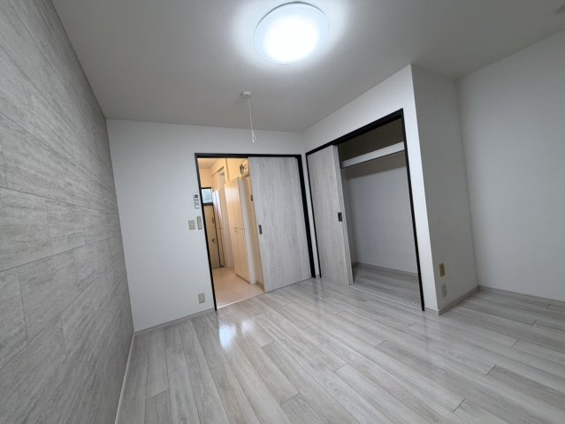 府中市住吉町２丁目のアパートの寝室