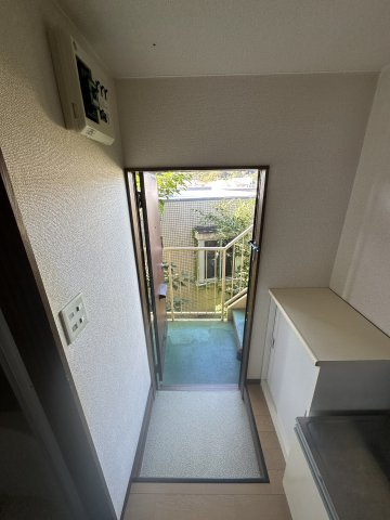 川崎市多摩区西生田３丁目のアパートの玄関