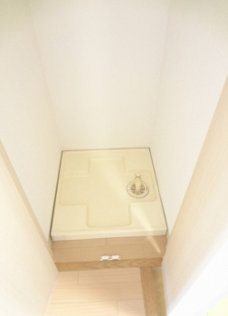 【設備】 | プレール高円寺 | 室内洗濯機置き場。