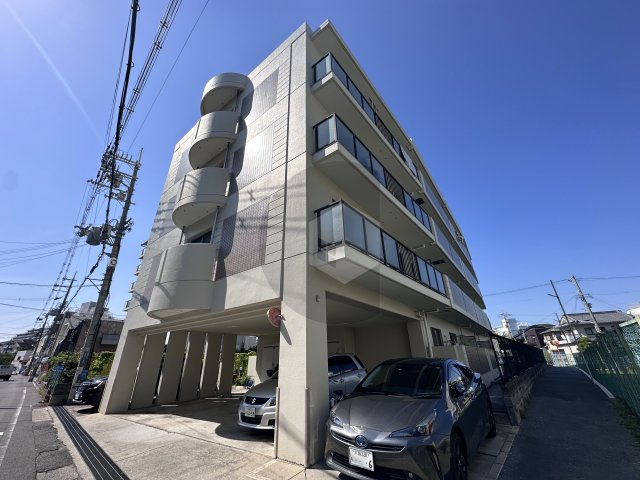 アヴィタンテ鴻池の外観