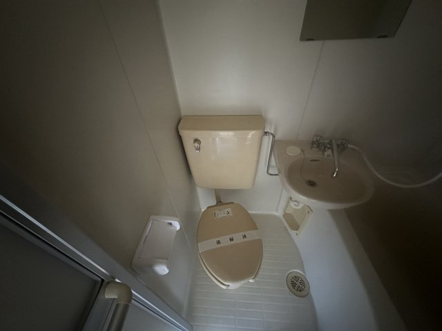 川崎市多摩区西生田３丁目のアパートのトイレ|同間取り2階別部屋参考写真