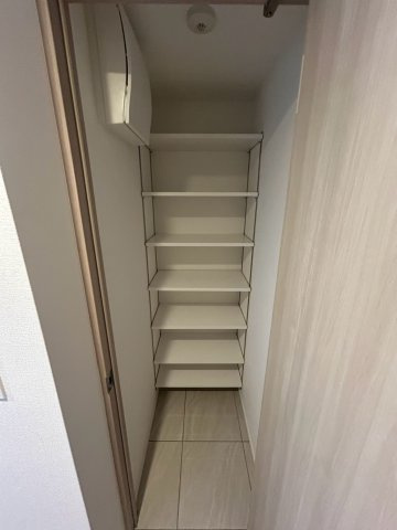 MAXIV CROS 横浜大口通の収納
