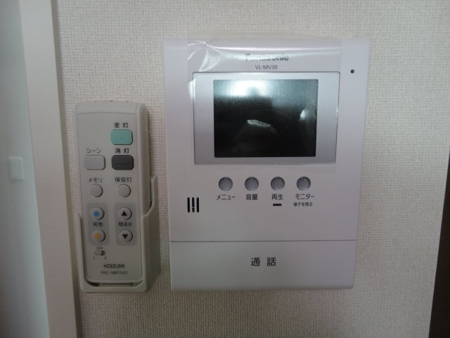 アヴァンス　サンセイの内装|カメラ付インターホン