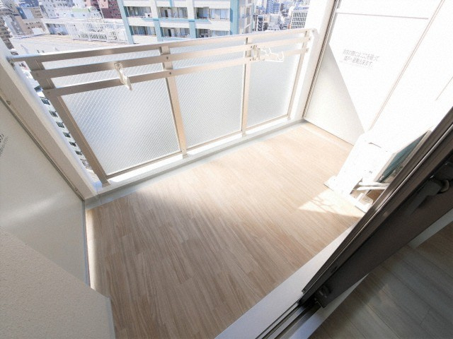 エスリード大阪NAGAHORI GATEのバルコニー