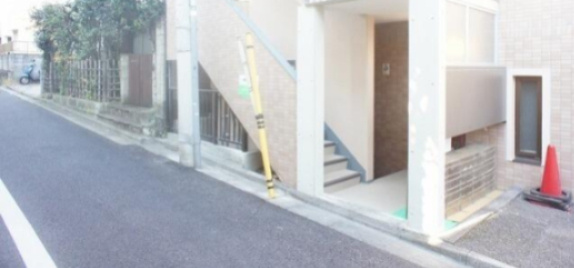 【エントランス】