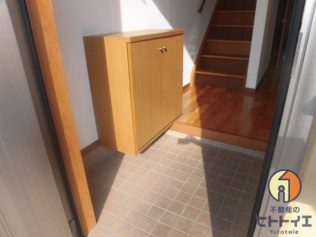 スカイサンフラワーの玄関|明るい玄関です