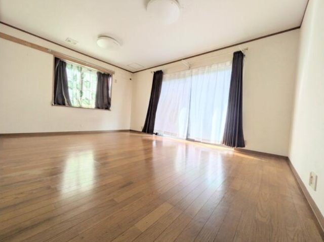 長生郡長生村宮成　中古戸建の居間・リビング|平成11年5月築 ３LDK  駐車2台可能