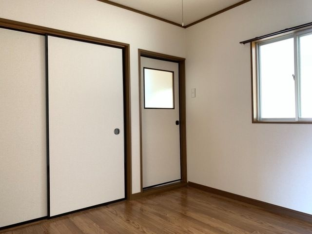 岩作早稲田貸家1の洋室