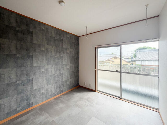 光マンションの洋室