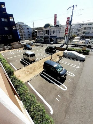 ヴィダ・アルボレスの駐車場