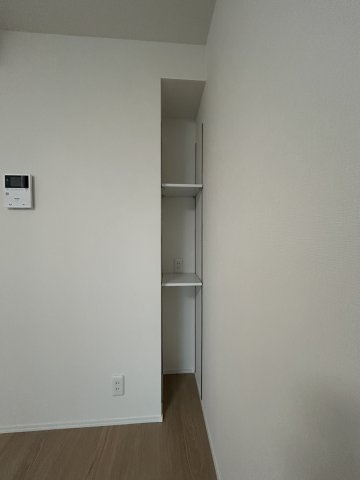 市ヶ谷春日マンションの収納|ちょっとした収納スペースも充実しています