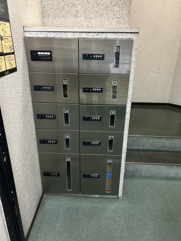 市ヶ谷春日マンションの設備|宅配ボックスです