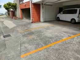 サントハウス長田の駐車場