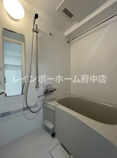 ブライズ調布飛田給の浴室