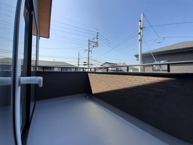 熊本市南区近見１丁目の新築一戸建のバルコニー|洋室②③バルコニー