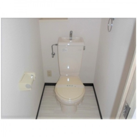 フォブール合川のトイレ|コンパクトで使いやすいトイレです