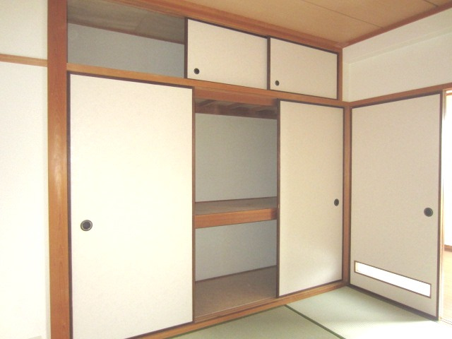 【寝室】 | サンメゾン二色