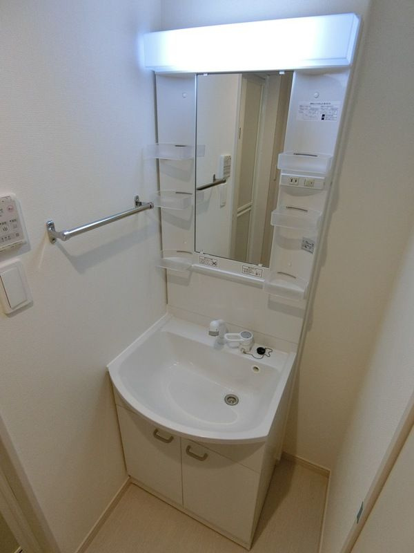リブリ・大宮西の独立洗面台|別部屋参照写真