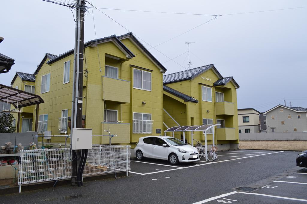 シャルマン上所Aの外観