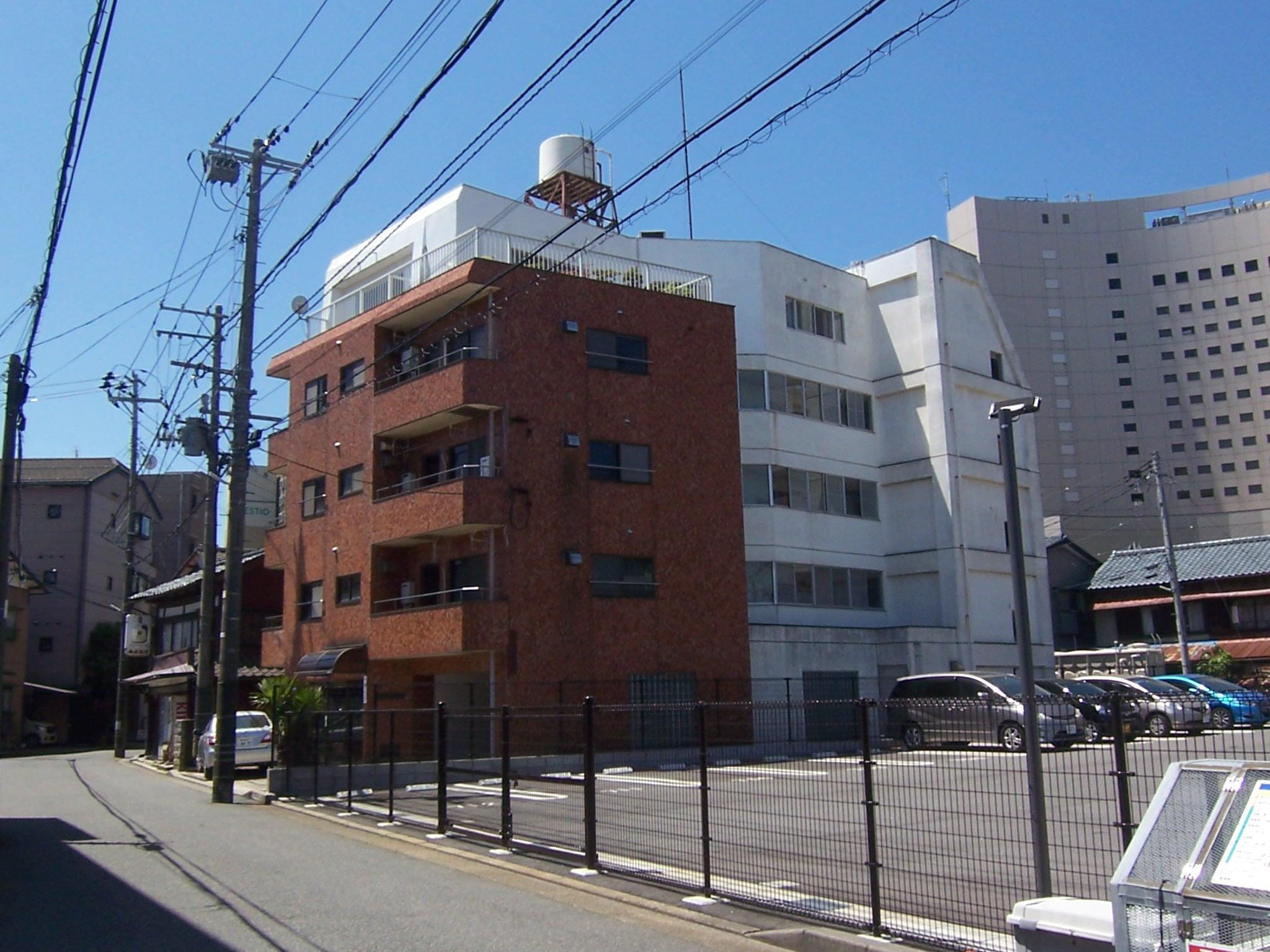 サン・トモロハイツの外観