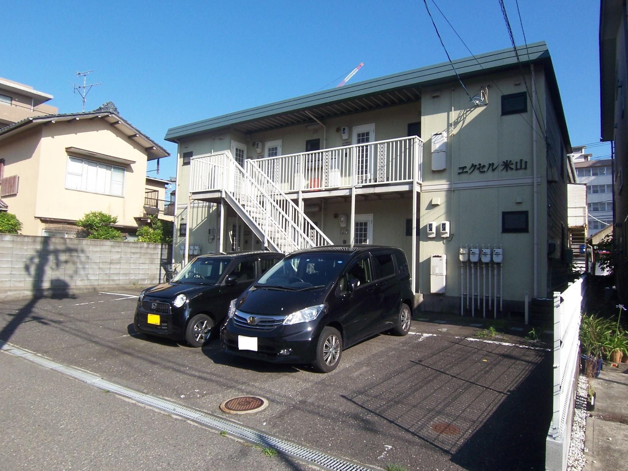 エクセル米山の外観
