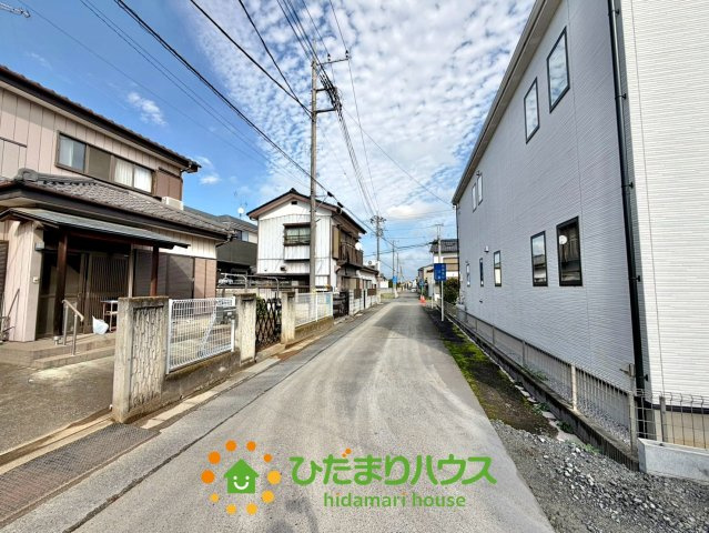 羽生市西５期　新築一戸建て　グラファーレの前面道路含む現地写真|2026/10/2　撮影