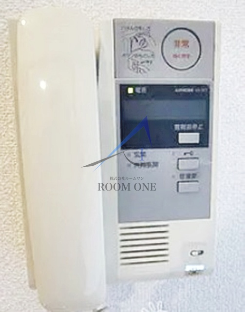 カールトンプラザ川崎のセキュリティ|モニター付きインターホンです。